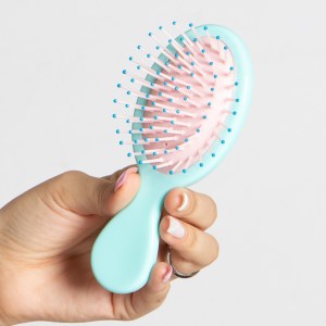 Cepillo mini para el cabello