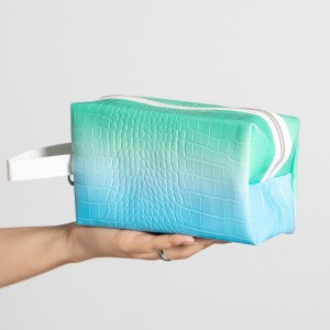 Portacosmetico degrade en cuerina