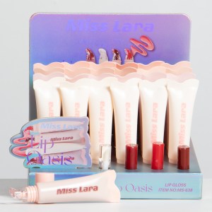 Brillo de labios con color oasis MISS LARA